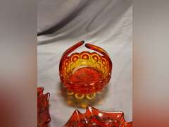 4 pcs Vintage L.E. Smith Moon & Stars Amberina Red: 3 ashtrays & 1 basket