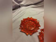 4 pcs Vintage L.E. Smith Moon & Stars Amberina Red: 3 ashtrays & 1 basket