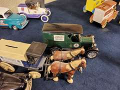 6 collectible coin banks SEE PICS
