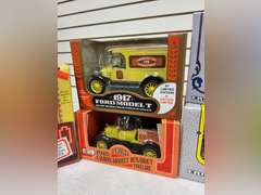 6 collectible coin banks SEE PICS