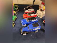 5 collectible coin banks SEE PICS