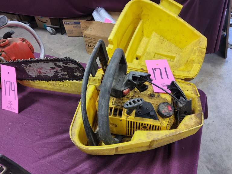 McCulloch Power Mac 310 gas chain saw with case (motor free but needs repair)