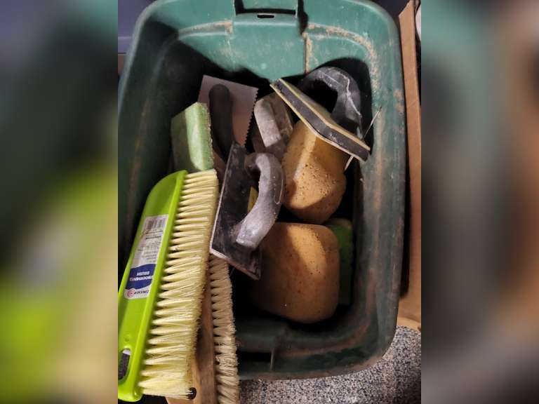 2 boxes of trowels, sponges & other tools & items SEE PICS