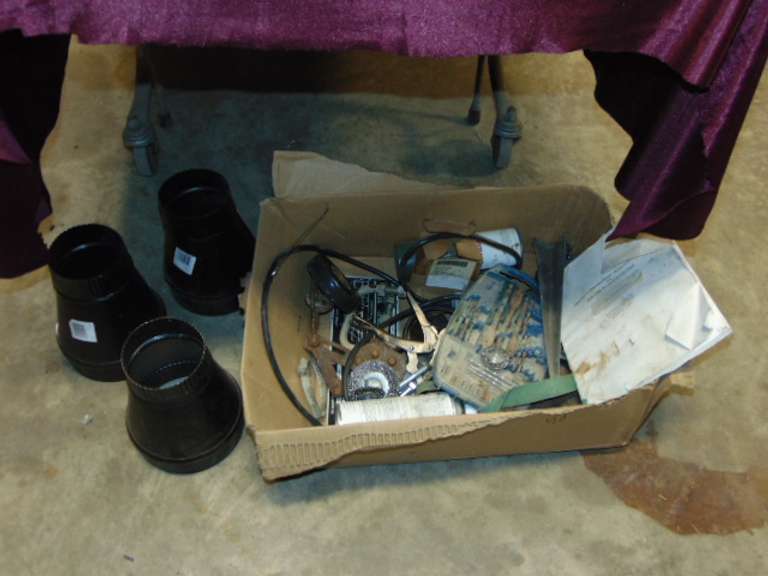 Box of misc SEE PICS