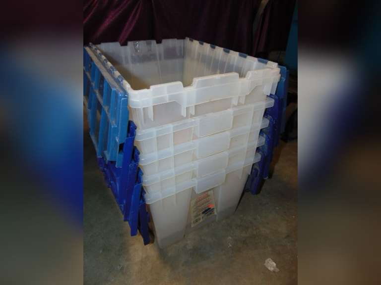 5 totes with interlocking lids