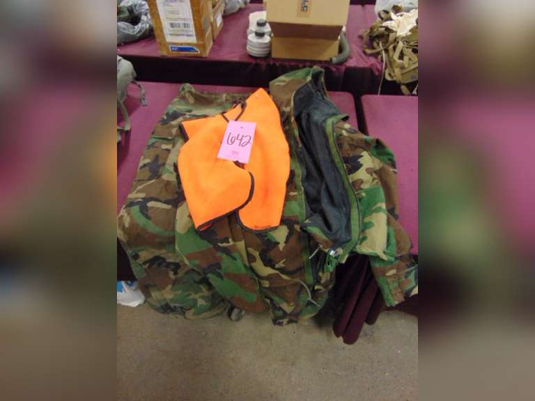 Camo protective jacket & pants & orange vest
