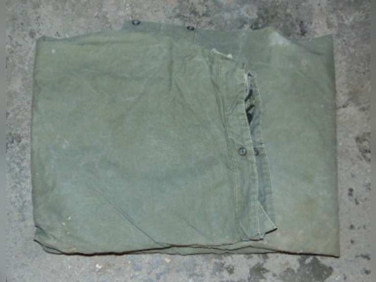 Military  duffle bags, sleeping bags & other SEE PICS