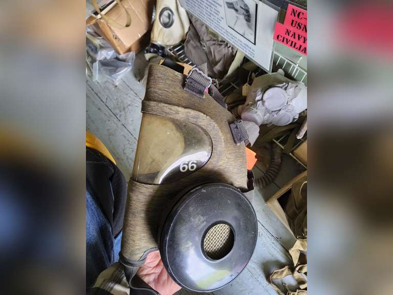 US NC-1 Navy Civilian gas mask