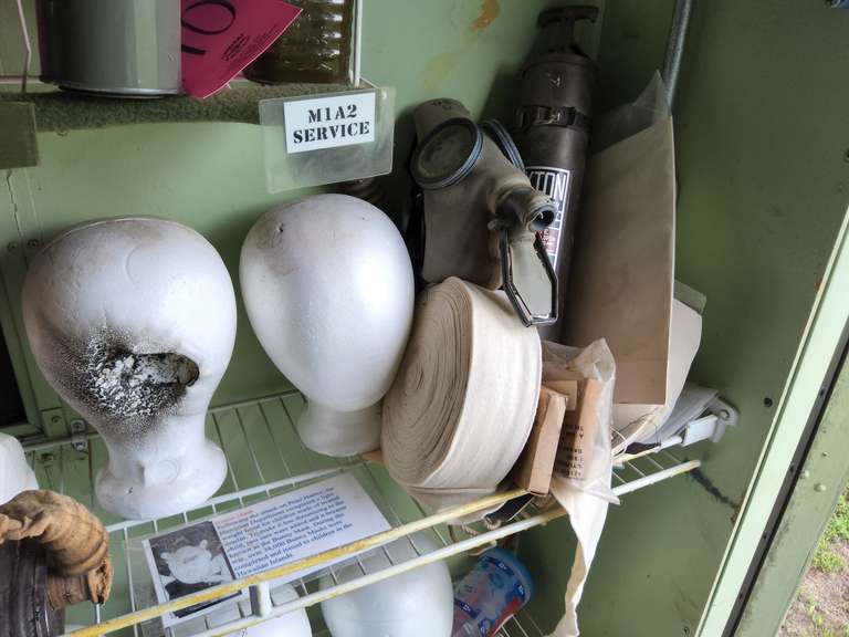 US M1A2 Service Mask with other misc items SEE PICS