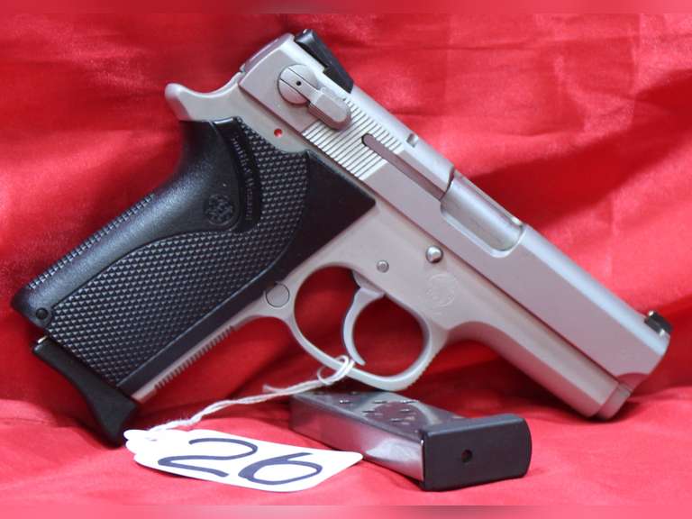 Smith & Wesson 3913, 9mm, 2 mags, stainless, Ser#: TFM1870