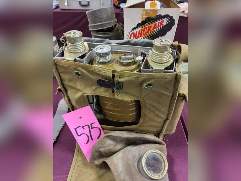 Believe to be an Italian M33 Gas mask set