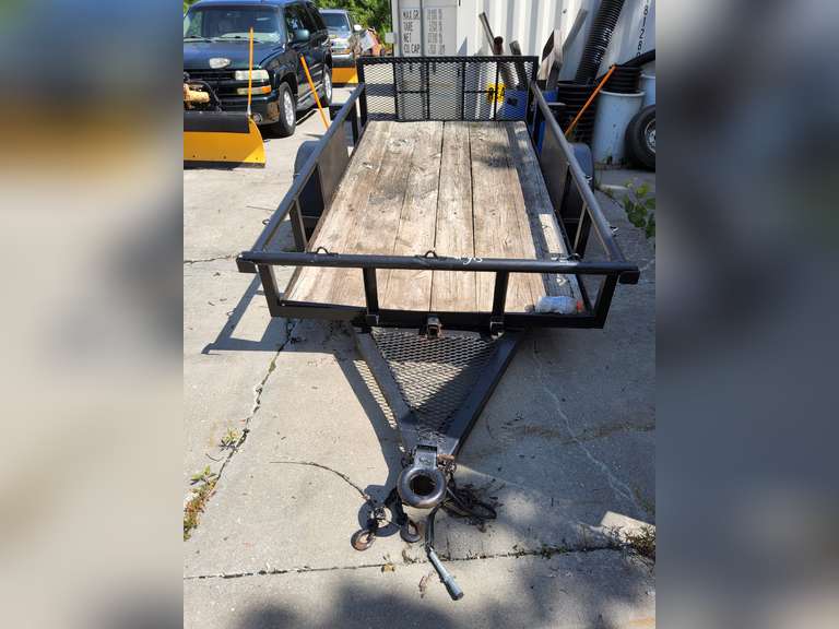 1994 Texas S.A trailer approx 5ft x 10ft, pintle hitch, Vin #: 17XFP1018R1944912-- Trailer #508 (HAS TITLE)