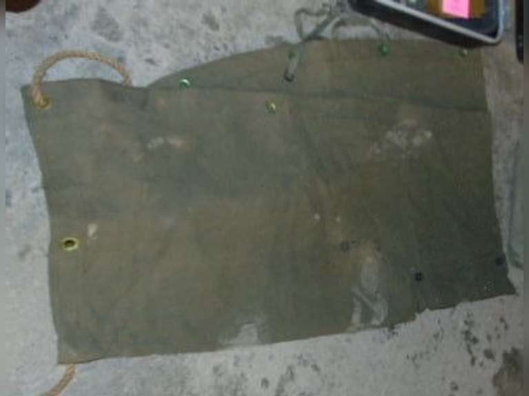 Military  duffle bags, sleeping bags & other SEE PICS