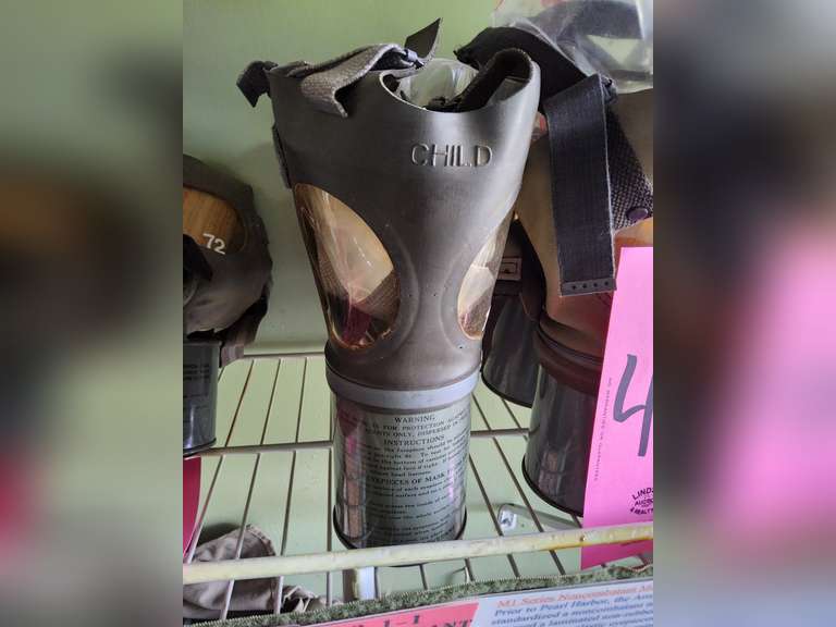 Qty: 2 -- US MIA2-I-I Noncombatant gask mask (Medium & Child)