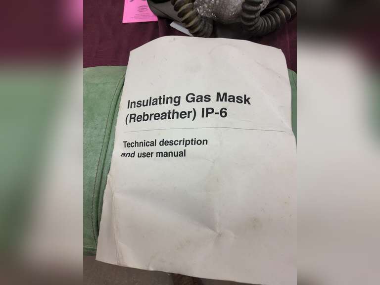 IP6 Insulating Gas Mask (rebreather) with bag
