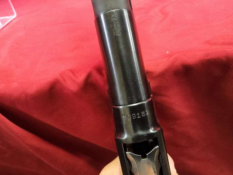 Winchester Mod: 12, 12ga pump shotgun, 28" solid rib brl, 2-3/4", modified, mfg. 1936, Ser#: 709182, 96%