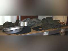 Group US military items: hats, belts, dishes & other SEE PICS