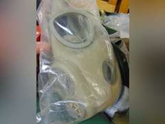 4 various gas masks in bags (unknown)