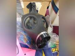 5 various masks (appear to be new) (types & size unknown)