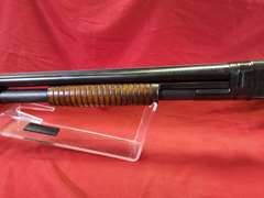 Winchester Mod: 12, 12ga pump shotgun, 28" solid rib brl, 2-3/4", modified, mfg. 1936, Ser#: 709182, 96%