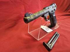Browning Mod: Buckmark, 22LR cal, pistol, 5.5" brl, camo, 2mags, case, book, Ser#: 545MZ13071 , 98%