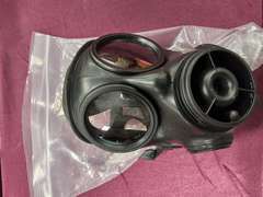 Approx 6 Avon S10 (unsure) gas masks (most look never used)