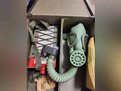 Willson Type WUG-N2 gas mask in case