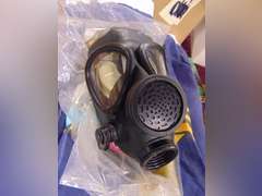 5 various masks (appear to be new) (types & size unknown)