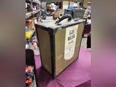 Willson Type WUG-N2 gas mask in case
