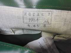 4 various gas masks in bags (unknown)