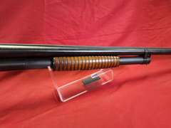 Winchester Mod: 12, 12ga pump shotgun, 28" solid rib brl, 2-3/4", modified, mfg. 1936, Ser#: 709182, 96%