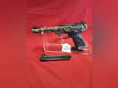 Browning Mod: Buckmark, 22LR cal, pistol, 5.5" brl, camo, 2mags, case, book, Ser#: 545MZ13071 , 98%