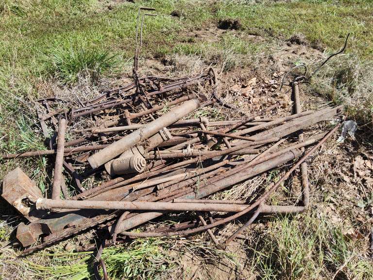 Pile of scrap metal SEE PICS