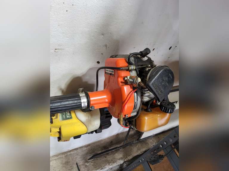Echo SRM-200AE gas weed eater