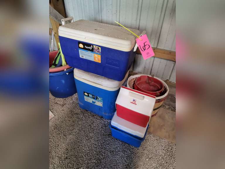 4 coolers & baskets