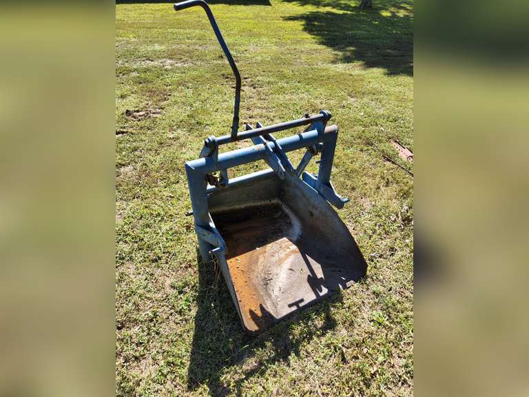 3 point Ford slip approx 28.5" x 31"