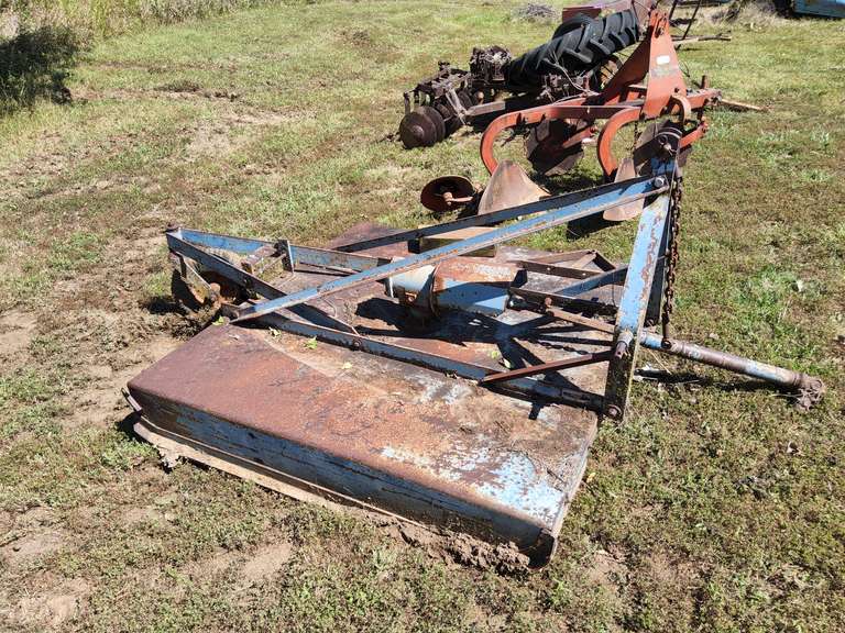 Ford pto mower approx 5ft wide