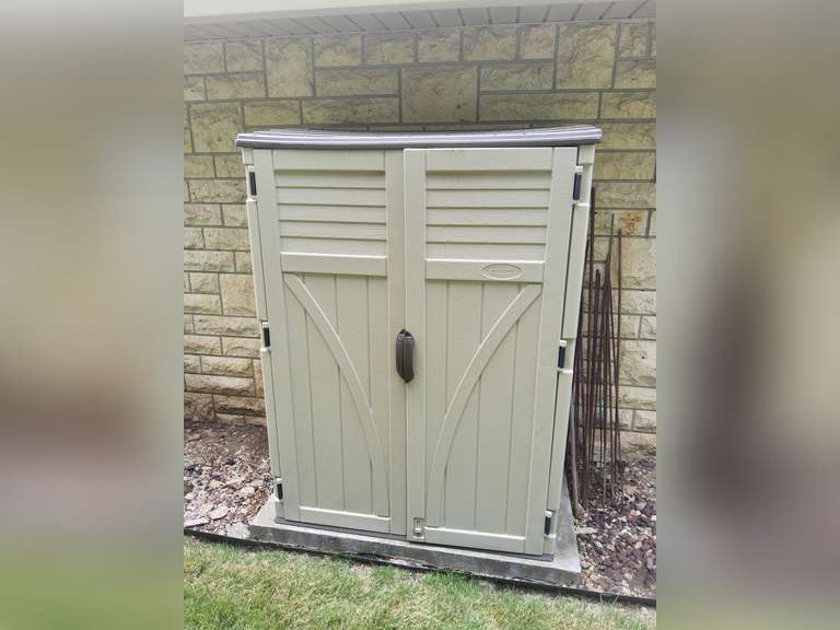 Suncast plastic storage shed