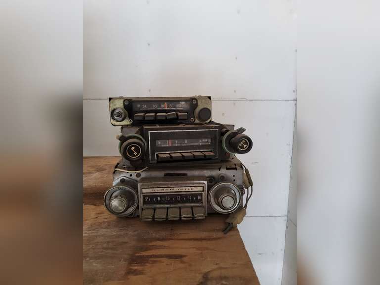 3 old car radios (conditions unknown)