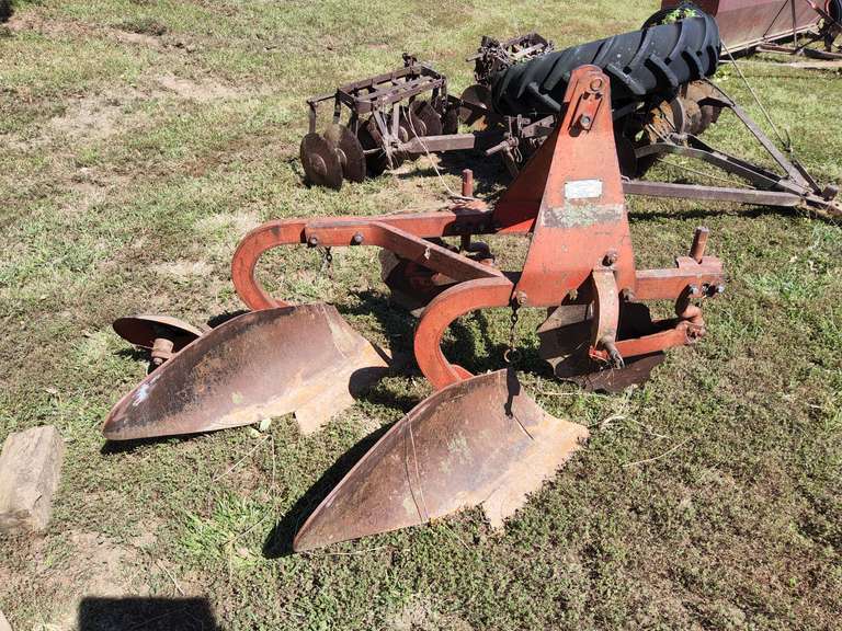 Dearborn 2 bottom plow