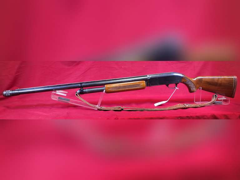 JC Higgins Mod: 20, 12ga pump shotgun, Ser#: None , 26" vr brl, 2-3/4", adj. choke, leather sling, gun sleeve, 96%