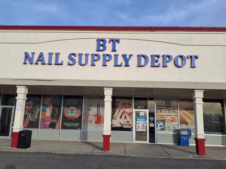 Online Auction -- A Complete Nail Supply Company, Forklift & 2015 Ford Transit 150 Cargo Van