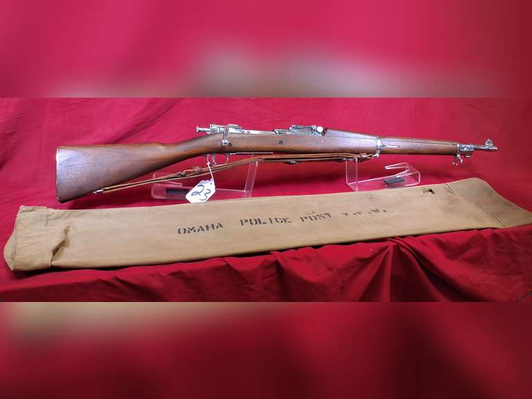 US Springfield Armory Mod: 1903 Mark I, 30cal bolt rifle, Ser#: 1127309, factory wood stock, leather sling, chrome metal ceremonial gun with canvas Omaha Police Post VFW case, 98%