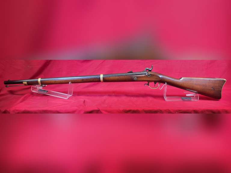 ** US Remingtons Mod: 1863, black powder rifle, cal unknown, Ser#: None , cartouches on stock, 33" brl, box, 95%