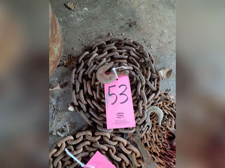 Chain w/ 2 hooks