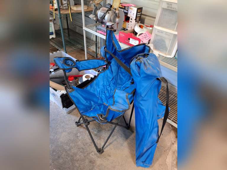 2 folding camp chairs