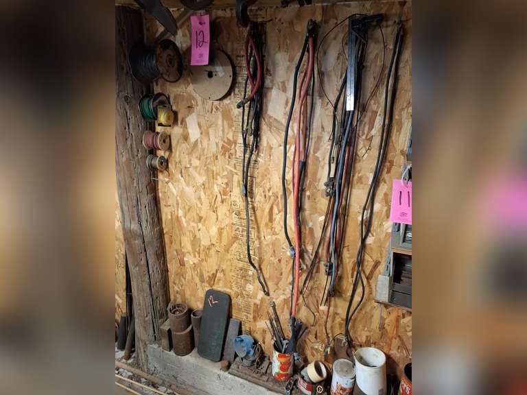 Group misc on wall: electrical wiring, other SEE PICS