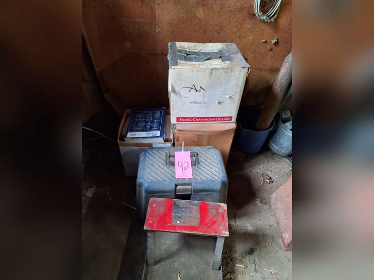 Group: shop stool, stool with storage, manuals & other SEE PICS