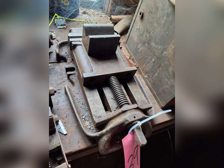 6.5" vise