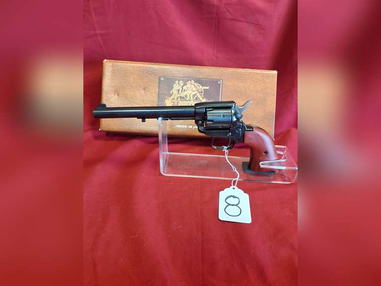 NIB Heritage Mod: Rough Rider, 22LR revolver, Ser#: P74536, 6.5" brl, box, book